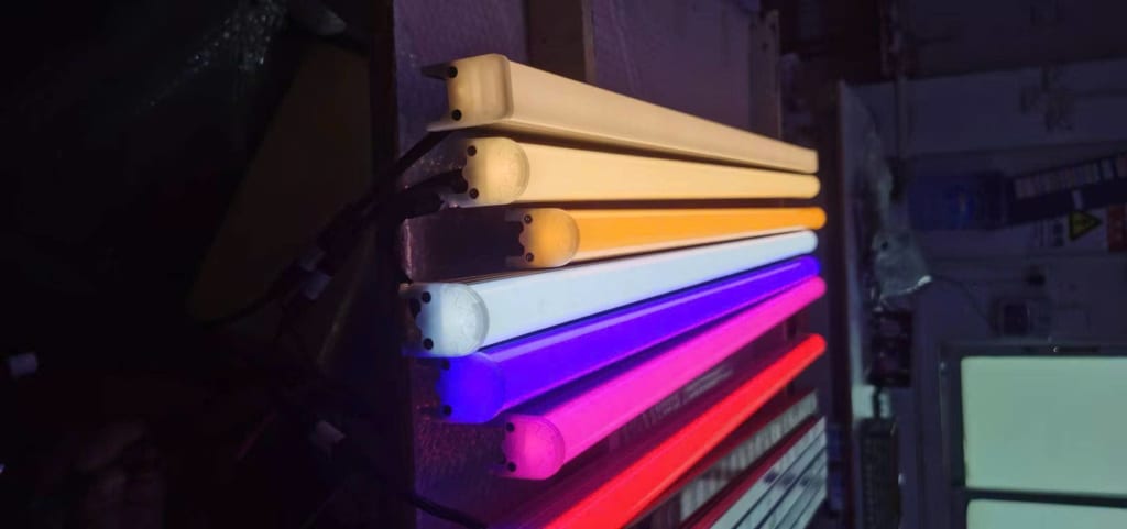 led thanh - led trang trí tòa nhà - quán bar